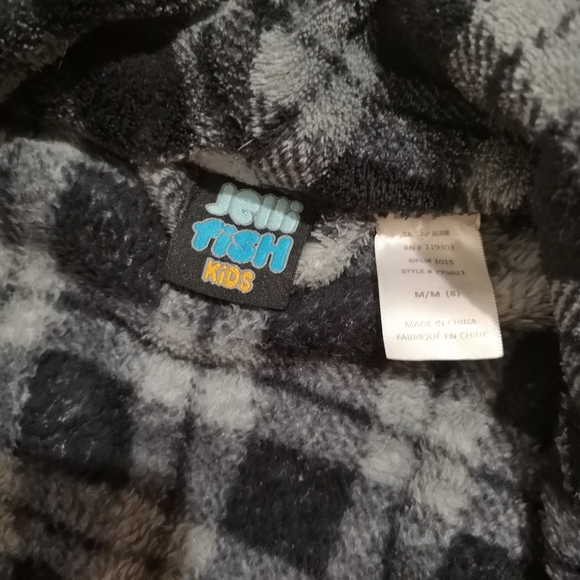 3/$30  Kids Robe! Fuzzy & Soft With Pockets! - Picture 8 of 11